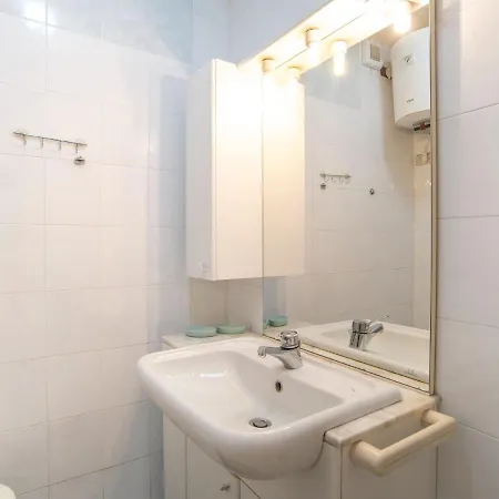 Будинок відпочинку Ideal In Marinella Near Di Marinella Ольбія